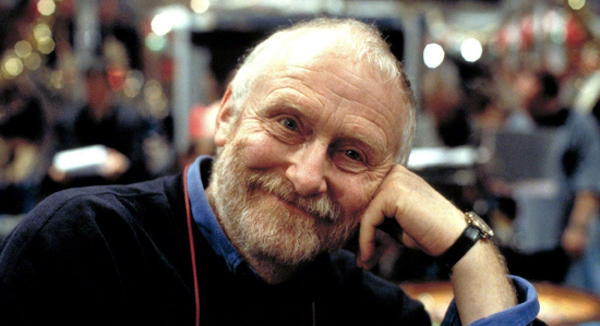 英国导演迈克・霍奇斯去世享年90岁