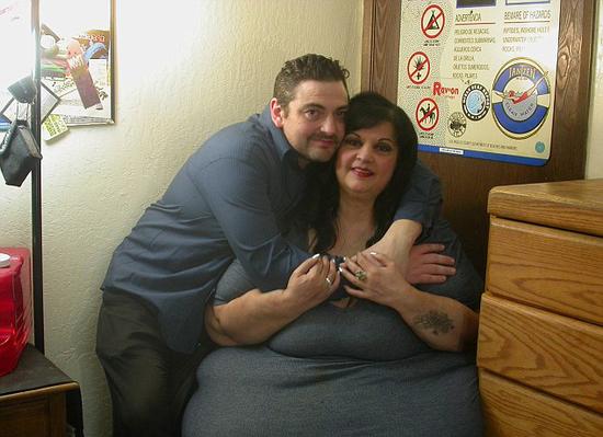 女子受前夫鼓励增肥 离婚后男友帮减242斤