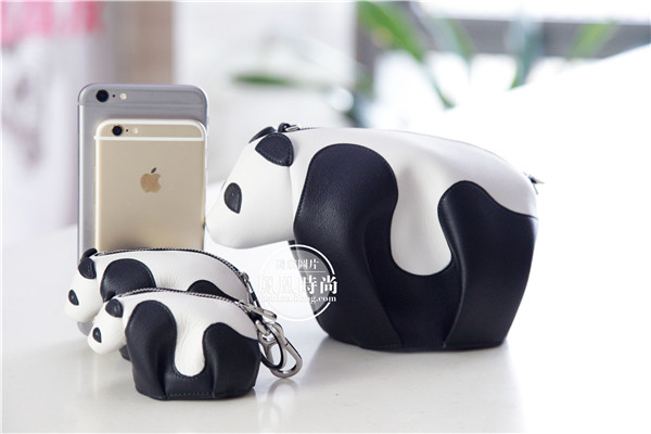 实测LOEWE熊猫包 与手机同重的呆萌包身杨幂宋茜都爱