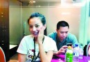 赵薇和先丈夫合影甜蜜幸福 网友：赵真贤惠！